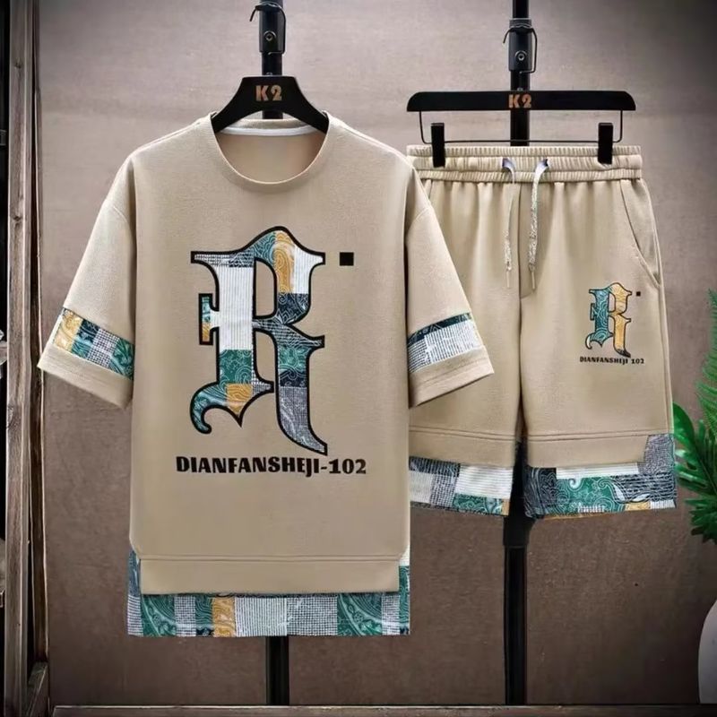 Abbigliamento da uomo Abito sportivo di giunzione casual Abito estivo da uomo a due pezzi a maniche corte con studenti belli e alla moda_voghion.com