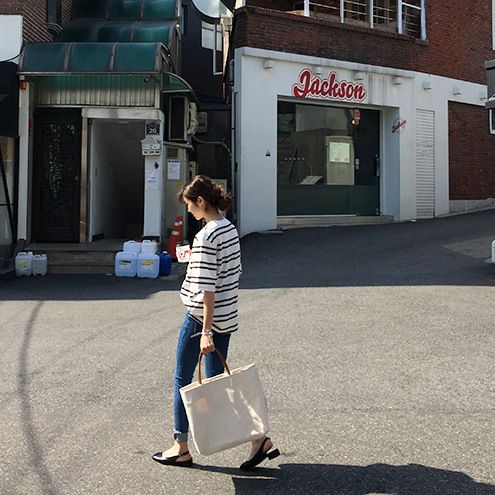 2024 Korean handbag, Instagram shopping capacity canvas bag, the same simple East Gate women's large bag_voghion.com