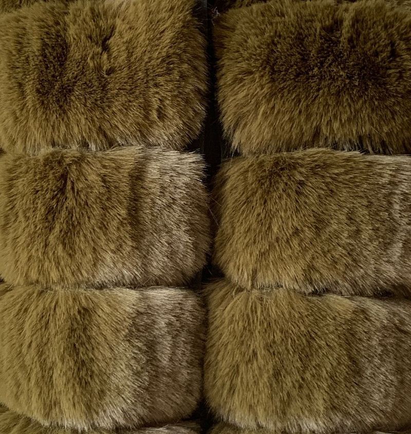 Women's faux fur coat winter warmth fur coat with square collar design Fashion Women's artificial fur jacket fluffy jacket_voghion.com