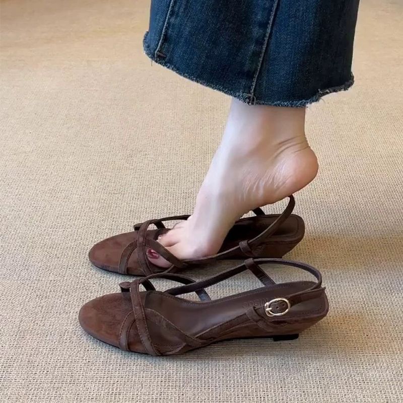 Spot Model ~ Retro-Sandalen mit rundem Kopf und hohlem Nischendesign, offene Zehenpartie, weiche Sohle, Pendler-Keilabsatz, Römersandalen für Damen_voghion.com