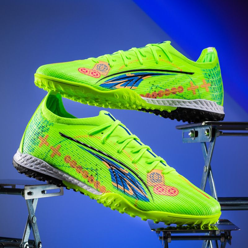 Low-Cut Spiked 15 Football World Cup TF Turf Artificial Grass AG Spikes Leather Soccer For Men And Women Students_voghion.com