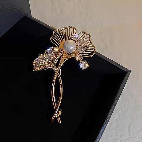 New Ginkgo Biloba Imitation Pearl Brooch Pin Brooch Suit Coat Versatile Trendy_voghion.com