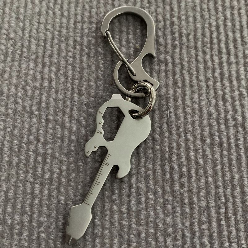Porte-clés décapsuleur en métal style guitare, pendentif de sac Cleanfit, pendentif de pantalon haut de gamme_voghion.com