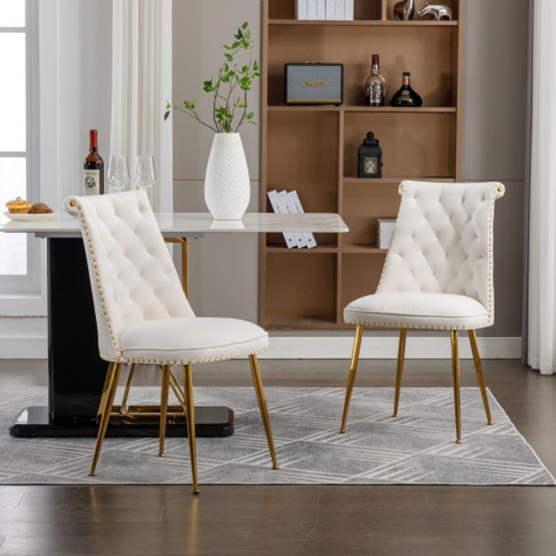 (Vecchio SKU: W1880P144402) Ein Set Von Zwei Sehr Weichen Samtstühlen, Mit Einer Leicht Gepolsterten Rückseite Und Goldenen Metallbeinen. Moderne Stühle Werden In Wohn- Und Esszimmer Verwendet_voghion.com