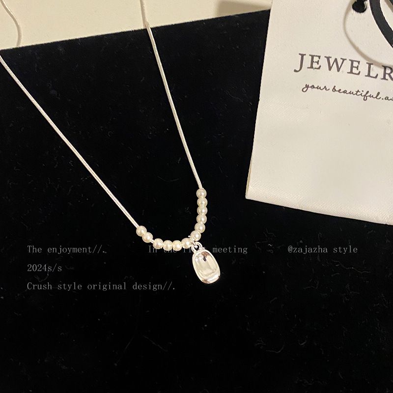 Franse parelhangerketting voor vrouwen licht luxe niche-ontwerp high-end vriendinnenketting retro eenvoudig veelzijdig sleutelbeenketting_voghion.com