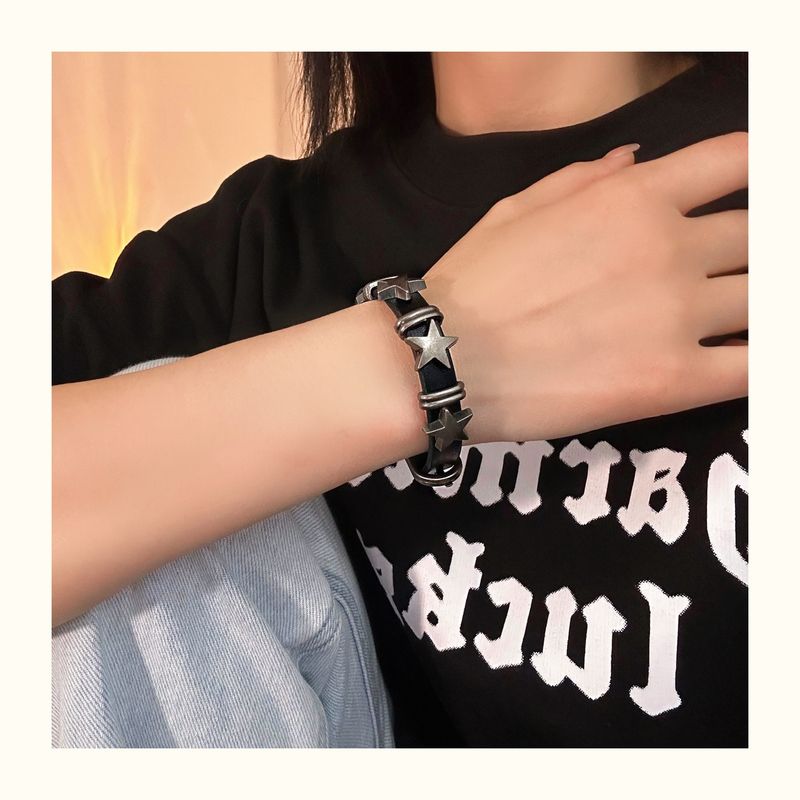 Bracciale in pelle a forma di stella per donna, stile punk Y2K, dolce e alla moda._voghion.com