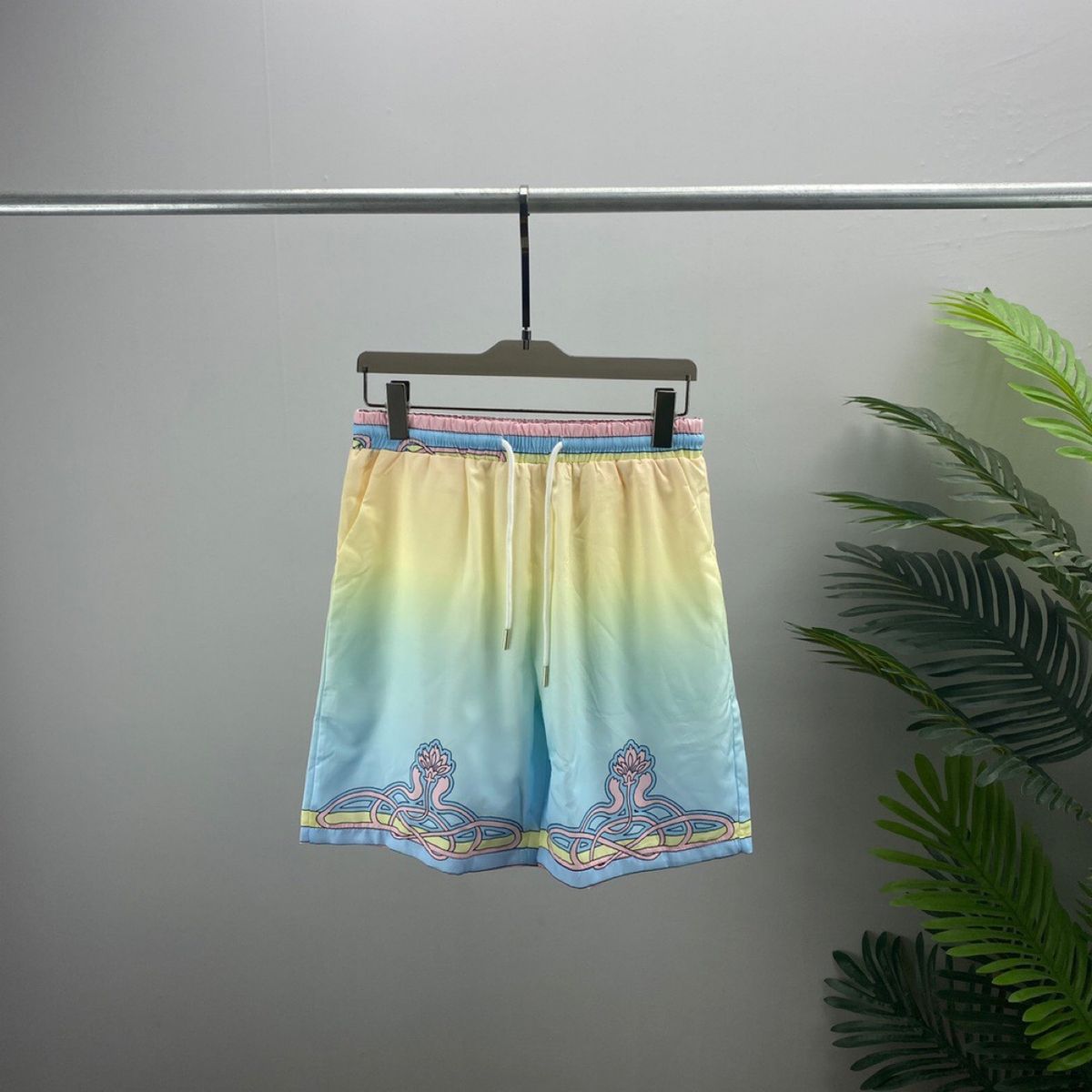 Herrkläder Modemärke sommarshorts strandbyxor mäns och kvinnors kvartsbyxor med dragrep elastisk midja_voghion.com