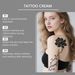 Zachte formule, reinigende, comfortabele en hydraterende gel voor de huid, tatoeagekleurverzorging_voghion.com