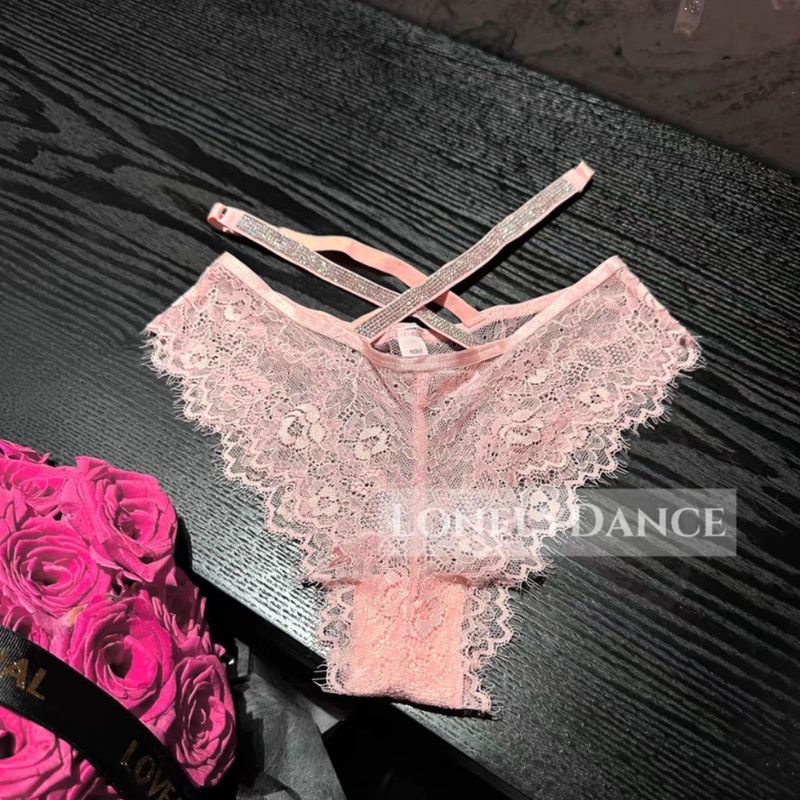 Nauji 2023 m. moteriški seksualūs Peach Essence Bow tuščiaviduriai ploni nėriniai kvėpuojantys vidutinio aukščio apatiniai trikampėms kelnėms_voghion.com