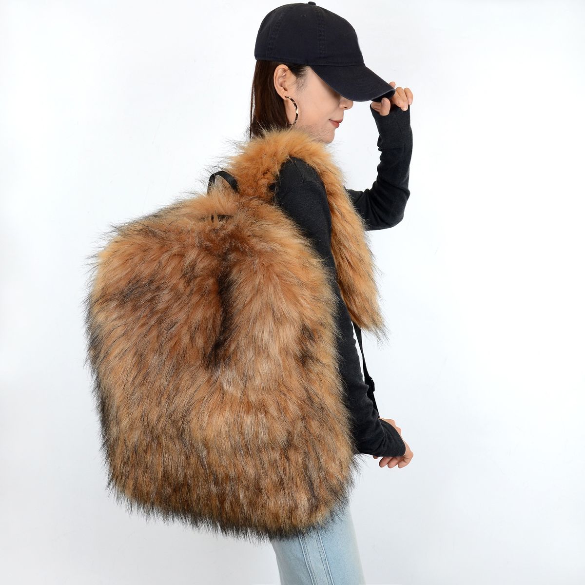 Kunstpelz-Rucksack für Damen und Herren – Übergroßer Reiserucksack mit flauschigem Plüschdesign, großem Fassungsvermögen, Reißverschluss, mehreren Farben für den Alltag_voghion.com