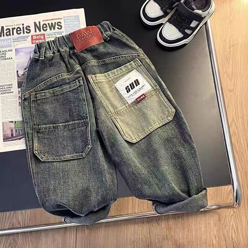 Jeans pour garçons 2024 automne nouveau style doux pantalons décontractés pour enfants de taille moyenne à petite tendance_voghion.com
