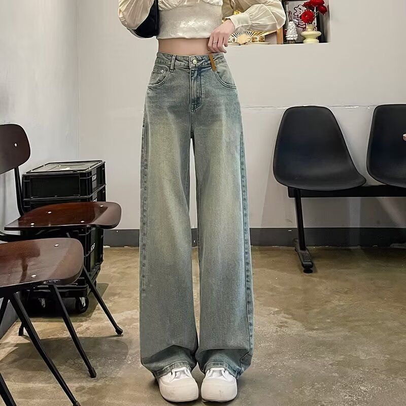 New American style short denim wide for autumn, high waisted narrow version, showing a slim and slender figure, straight_voghion.com