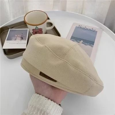 Karstā izpārdošana Klasiskās vintage beretes sievietēm Modes vilnas filca siltāka cepure cepure Melna brūna franču cepures rudens un ziemas āra cepures_voghion.com