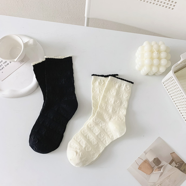 Women's & Men's Cotton Socks With Embossed Heart Design, Breathable Mid-Calf Socks For Daily Wear, Soft And Comfortable, All-Season Casual Socks_voghion.com