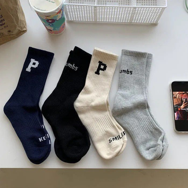 Zhuoxinder 1 Pair Autumn Winter Unisex Socks Letter Print Moisture Absorption Solid Color Korean Middle Tube Socks For Running-Black_voghion.com