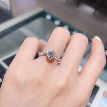 New Mosang Diamond Shining Like Stars, Women's Pure Silver Starry River Brilliant Ring, Proposal and Engagement Design_voghion.com