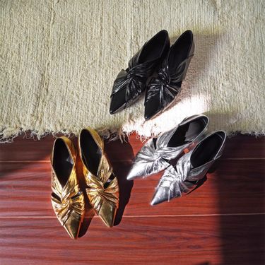 Sheepskin Version Height Enhancing Two Way Shoes For Women, One Step Slip On, Pleated Pointed Toe, Elegant Hollow Flat Shoes_voghion.com