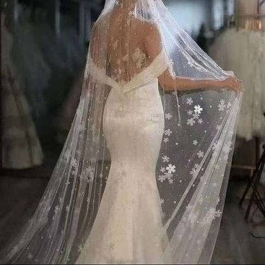 Unisex White bridal veil Super Fairy flower Pearl long train wedding veil tiara_voghion.com