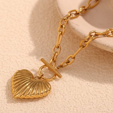 European And American INS Niche Design Popular Pendant Stainless Steel 18K Gold Plated Irregular Chain OT Buckle Heart Necklace For Women_voghion.com