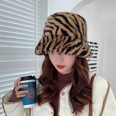 Autumn Winter Pot Women's Thickened and Warm Lamb Hair Fisherman Versatile Zebra Pattern Plush Hat_voghion.com