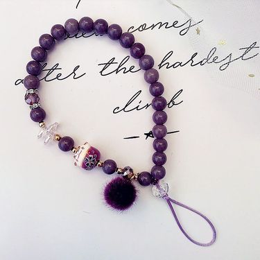Design purple mobile phone lanyard short rope, small fur ball cat accessory pendant, personalized and creative wrist_voghion.com