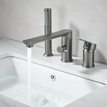 Matte Black Brass Bathtub Faucet Set – 3-Piece Wall Mount Tub Spout With Rotatable Diverter (4" Centers, Ceramic Disc, 1.5MPa Pressure Rated)_voghion.com
