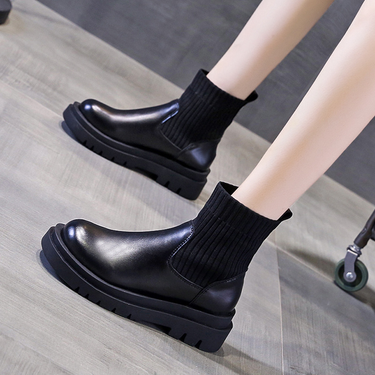 Martin Women's 2023 Autumn/Winter New Network Red Fashion Slim Elastic Socks Boo Thick Sole Breathable Short_voghion.com