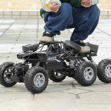 1: 18 Six Wheel Drive RC CAR Cross-country Climbing Spray Racing Car Remote Control Electric Car Fall Resistant Boy Toy Gift_voghion.com