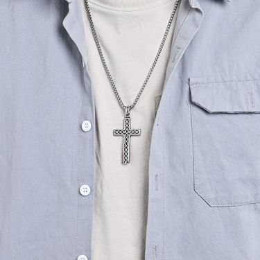 Simple style titanium steel cross necklace pendant men and women wear sweater chain accessories_voghion.com