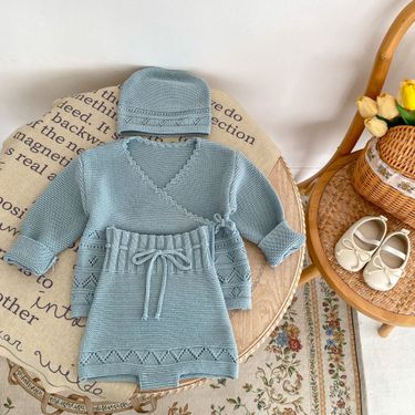 2024 autumn clothing for infants young children, grey blue cross collar jacket with front placket, tied shorts, and_voghion.com