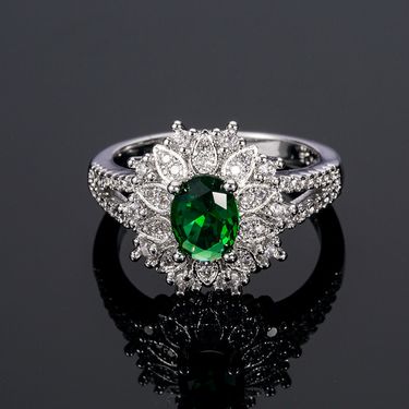 New accessories exquisite flower shaped emerald zircon ring for women_ipsvogv.com