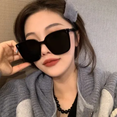 New High Quality Retro Sunglasses Women Classic Square Women/Men Oculos De Sol Sun Glasses_voghion.com