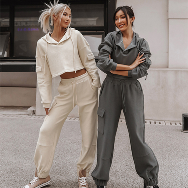 2024 European and American Foreign Trade New Long Sleeve Pocket Hooded Casual Sports Two Piece Set for Women_voghion.com