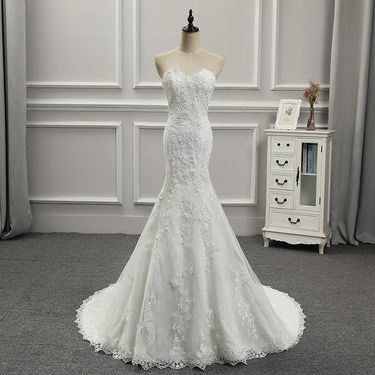 European and American wedding dress 2025 new style tube top slim fishtail trailing sweet lace French bride going out light wedding dress female_voghion.com