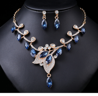 Exaggerated necklace set with accessories, luxurious crystal banquet dress for women, collarbone chain accessories_ipsvogv.com