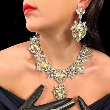 Heart For Women Fashion High-end Rhinestone Collarbone Chain Simple Earrings Jewelry Set_voghion.com