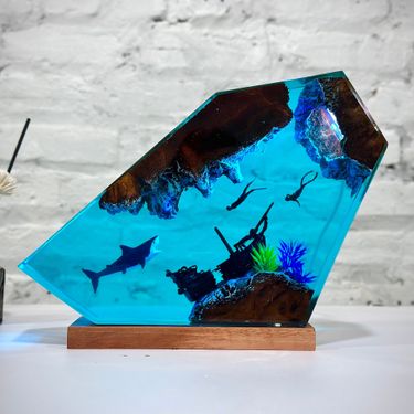 Great White Shark And Couple Divers Night Light Diving Unique Summer Gift For Him_voghion.com