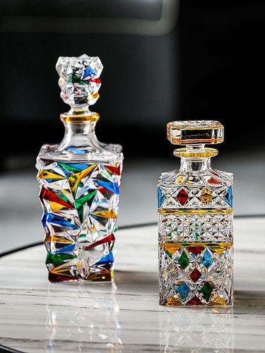 Hand-Painted European Style Luxurious Wine Bottle Home Crystal Whiskey Decanter Liquor Dispenser Glass Set_voghion.com