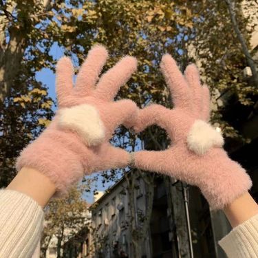 New Plush Heart Touchscreen Outdoor Five-Finger Cute Knitted Autumn Warm Windproof Winter Girl Gloves_voghion.com