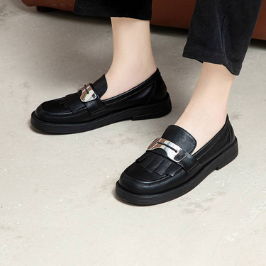 cameido Women's slip-on shoes in an academic style, versatile tassel single shoes, deep-mouth British-style loafers_voghion.com