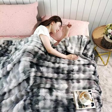 Four Seasons Leisure Multifunctional Air Conditioning Blanket_voghion.com