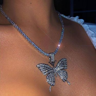 Large butterfly pendant single row diamond rhinestone bright diamond necklace choker_voghion.com