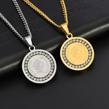 Men And Women's Jewelry Round Plate Inlaid Zircon Necklace Personalized Titanium Steel Non Fading Pendant Virgin Mary Pendant_voghion.com