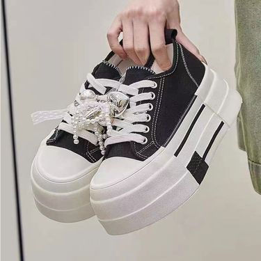 2025 New Black Canvas Beaded Toe Multifunctional Sneakers_voghion.com