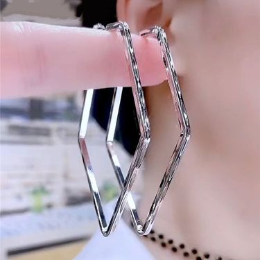 Jiaowei Personality Fashion Exaggerated Geometric Rhombus Hoop For Women Silver Needle Style Versatile Earrings Jewelry_voghion.com