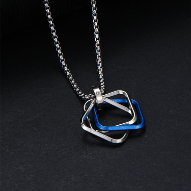 Triple ring geometric titanium steel necklace for men and women, trendy and cool ins. Simple and personalized, versatile_viptrois.com