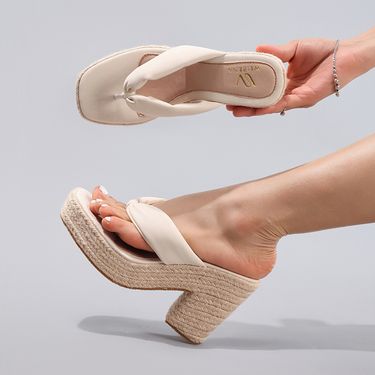 Women's Shoes Women's Rope Wedge Thick Soled Sandals Flip Flops Summer Vacation Waterproof Platform High Heels_voghion.com