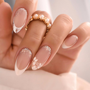 Press Finished 24Pcs On Nails Simple White French False Nails Almond Head Fake Nails With Flower Designs Glitt Almd_voghion.com