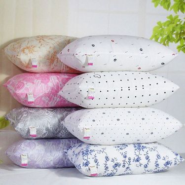 Ergonomic Memory Foam Pillow For Neck Pain Relief - Red Lips Design Anti-Sagging Support For Side/Back Sleepers_voghion.com