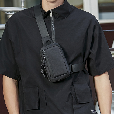 Crossbody Bag The 2024 New Model of Close-fitting Anti-theft Street Fashion Sports Mini Chest Bag Valuables Can Be Carried at Any Time_voghion.com